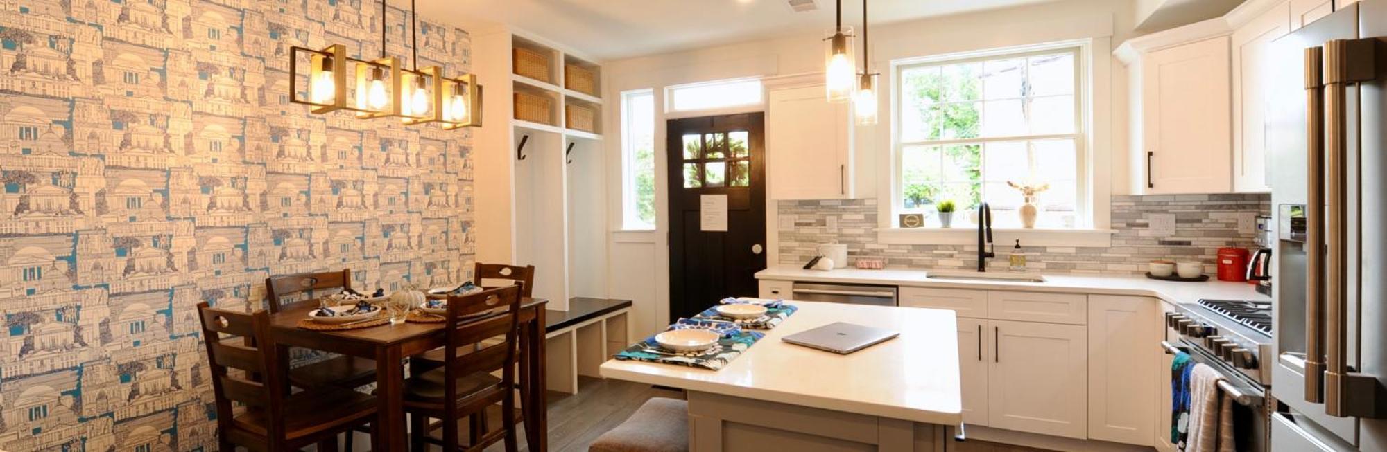 Cherry Blossom Townhouse, Easy Dc Access Ferienhaus